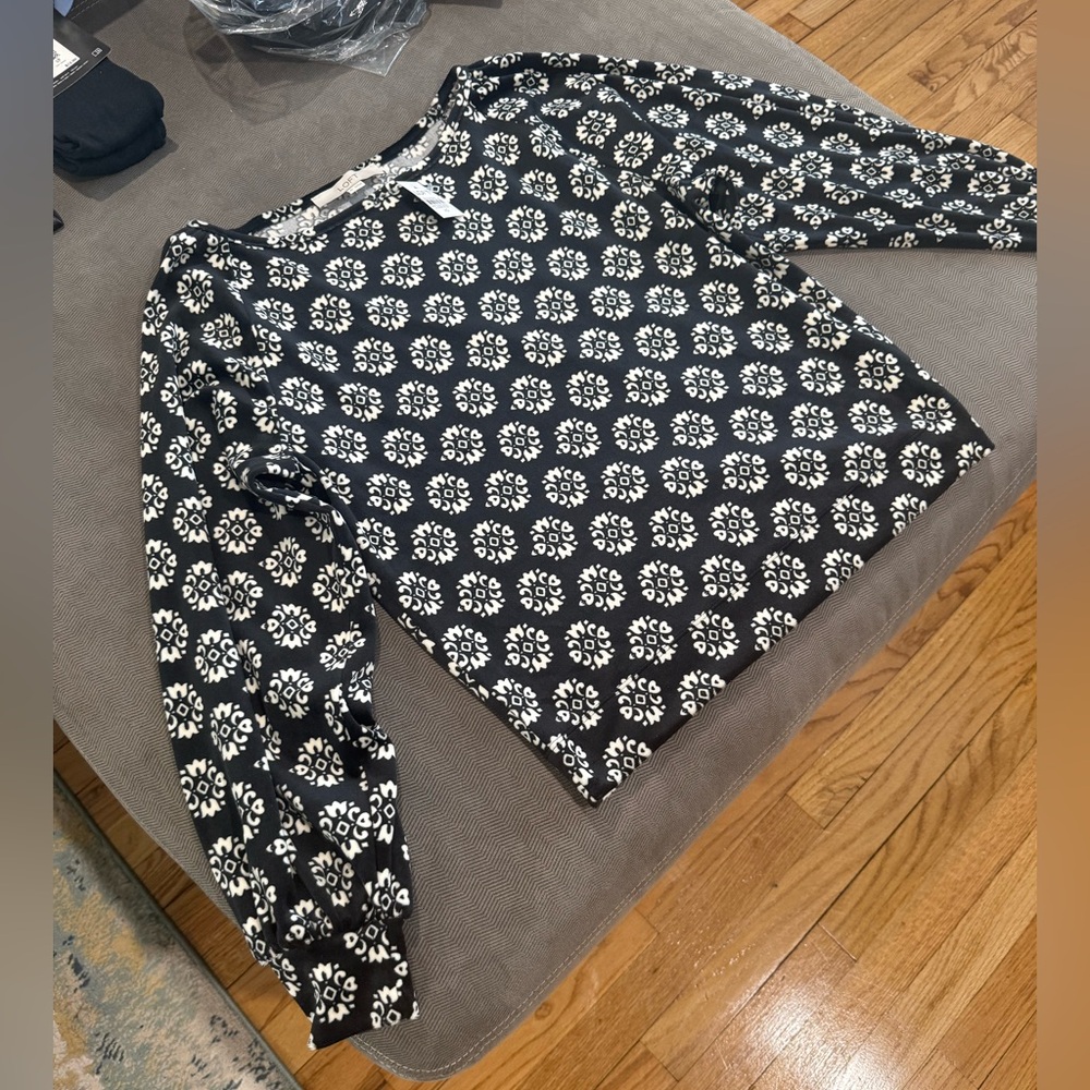 LOFT Geo Velour Sweater NWT